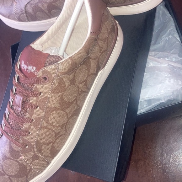 Coach shoes - Picture 2 of 3